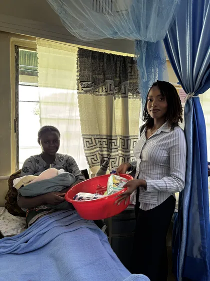 A mother pack handed to a mother in the ward
